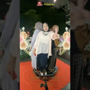 Pastikan acaramu makin kece dengan Kotak Narsis Videobooth 360 #videobooth #wedding #weddingvideo
